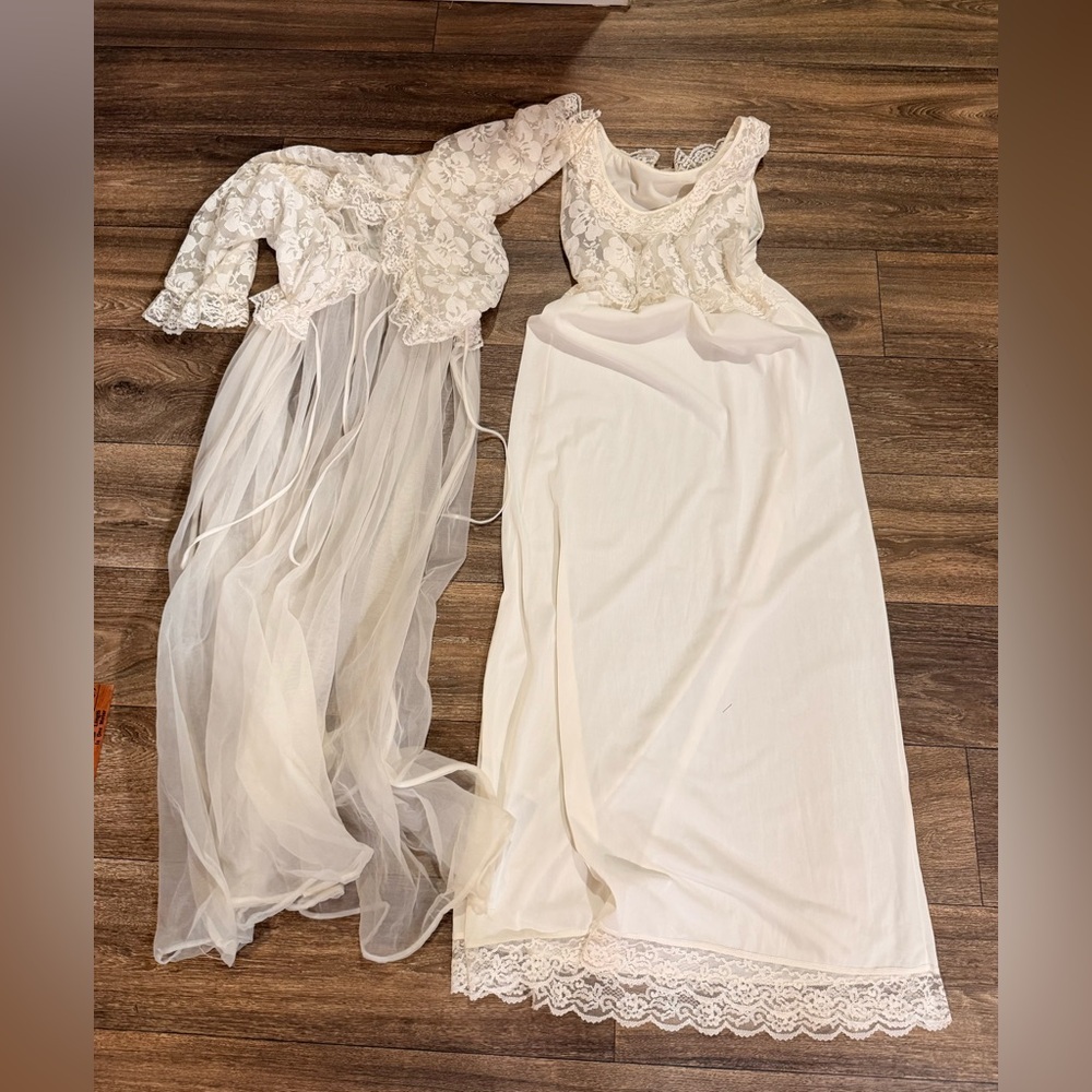 Vintage Cinema Etoile Lace Peignoir Robe & Nightgown Set Ivory Bridal S/M - Picture 8 of 13